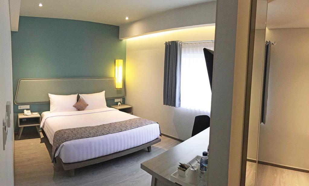 La Lisa Hotel Σουραμπάγια Εξωτερικό φωτογραφία