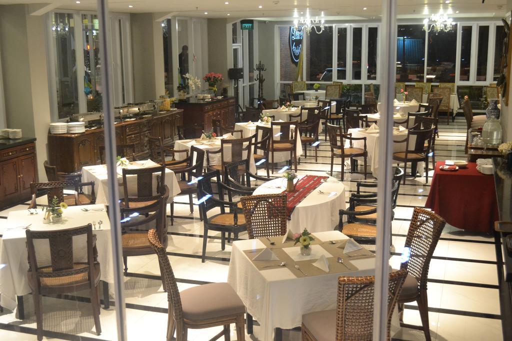 La Lisa Hotel Σουραμπάγια Εξωτερικό φωτογραφία