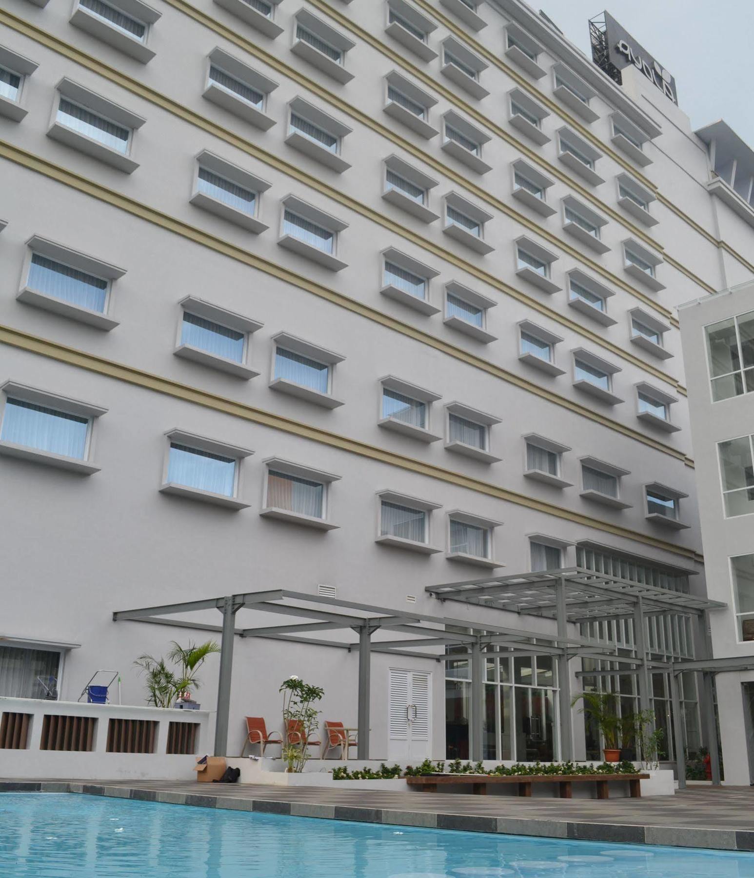 La Lisa Hotel Σουραμπάγια Εξωτερικό φωτογραφία